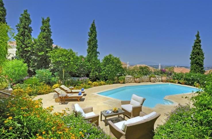 Villa Essa - Spetses - Luxury Villas in Greece - Oliver's Travels Villa Essa - Spetses - Luxury Villas in Greece - Oliver's Travels