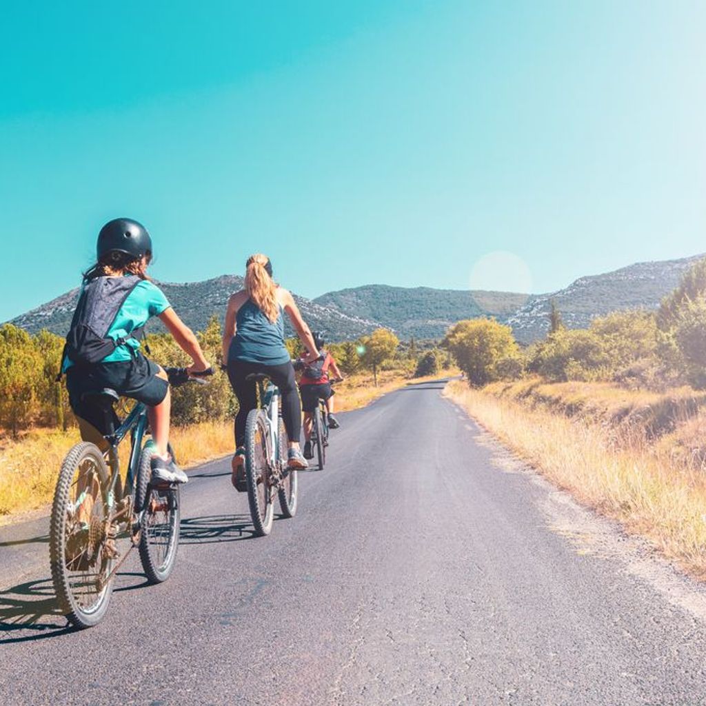 Cycling holidays header